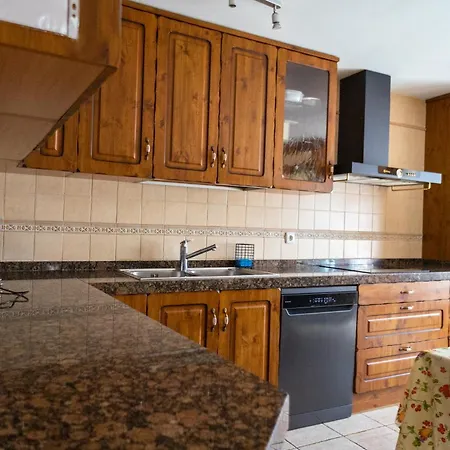 Holiday home Dona Elvira Y Dona Sol Vivar del Cid