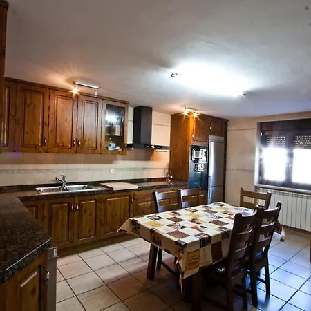 בית נופש Dona Elvira Y Dona Sol Vivar del Cid