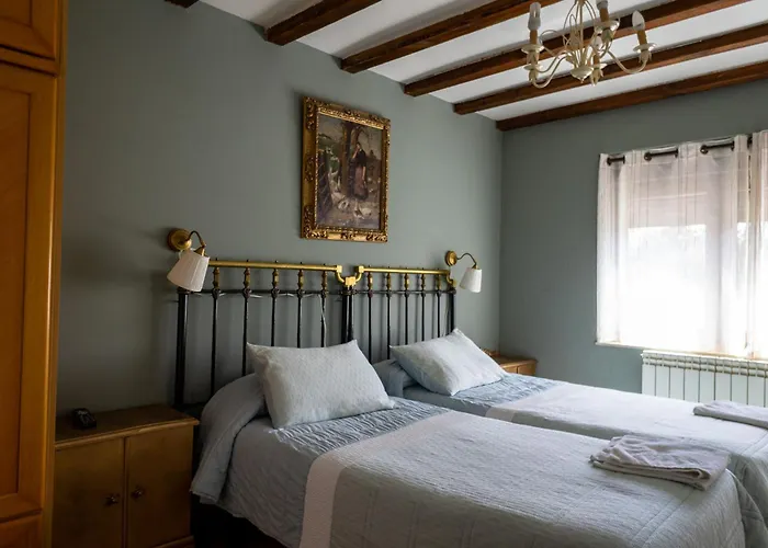 Dona Elvira Y Dona Sol 펜션 Vivar del Cid